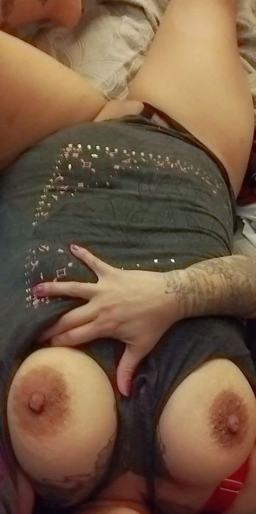 sweetpinkgirl wet pussy